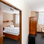 Jitrenka Szálloda Konstantinovy Lázně