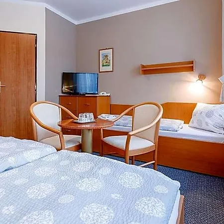 Jitrenka Hotel 3*