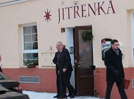 فندق Jitrenka 3*