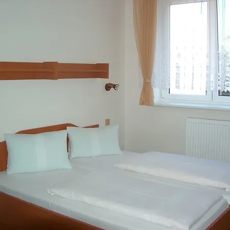 Jitrenka Szálloda 3*