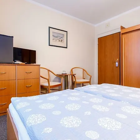 Jitrenka Hotel