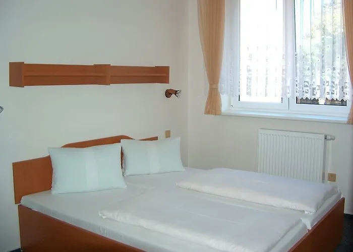 Jitrenka Hotel 3*